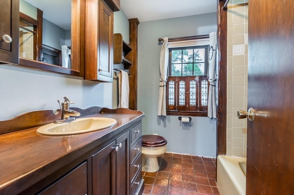 200 Waverly Road North Andover, MA 01845 - Photo 24 of 28 Gallery Image 24