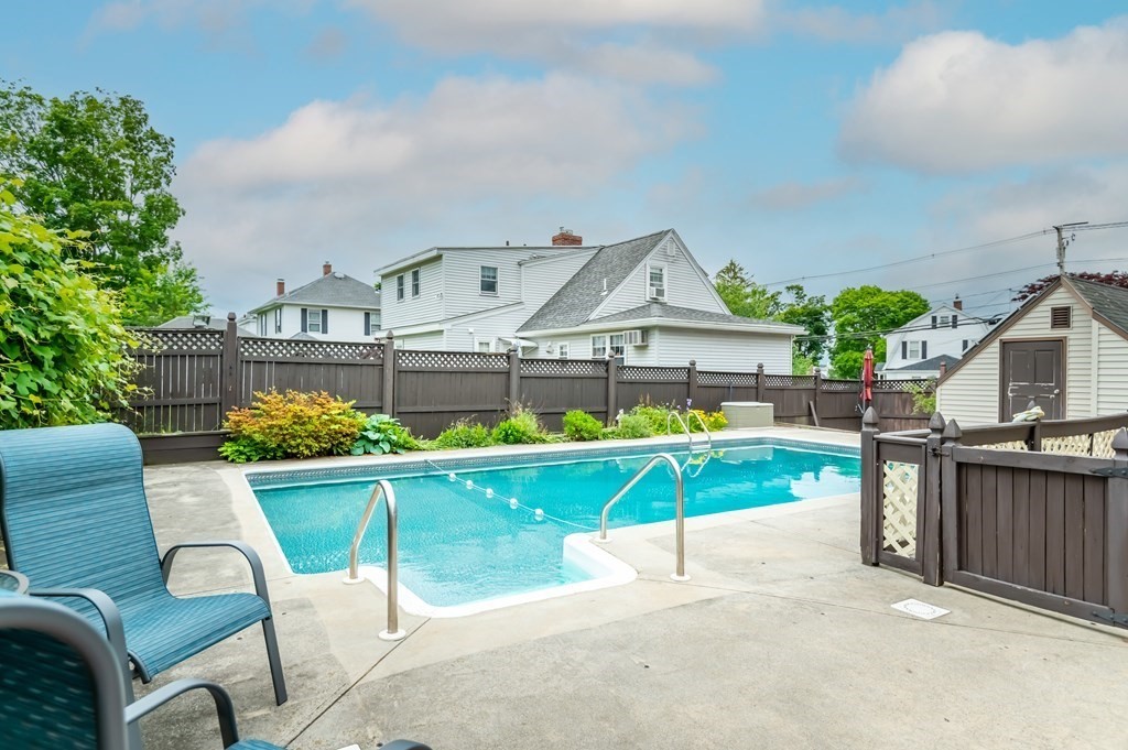 200 Waverly Road North Andover, MA 01845 - Photo 4 of 28 Gallery Image 4