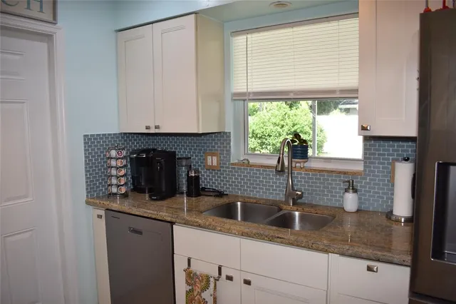 $799,900 | 1991 Northeast 34th Street, Lighthouse Point, FL 33064