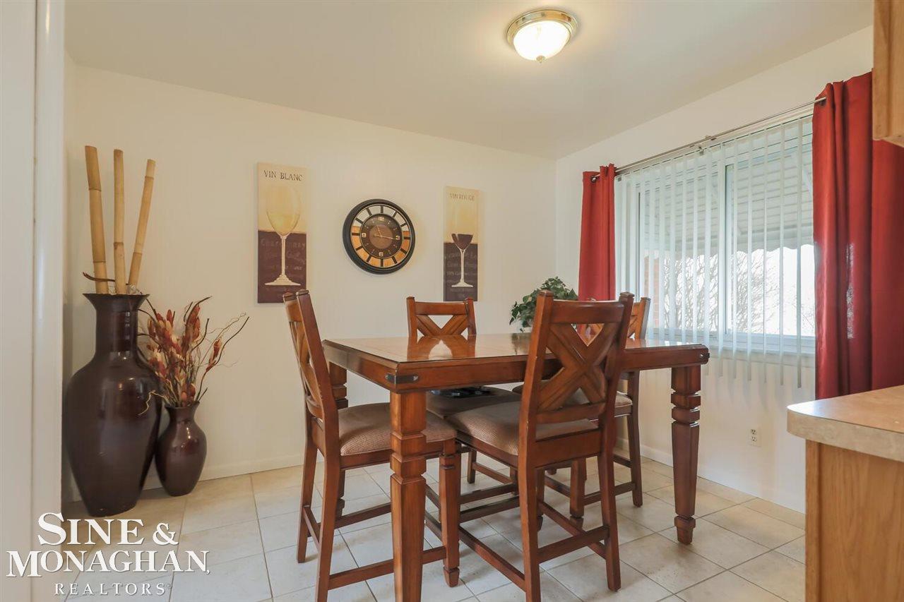 20720 Meier Road St. Clair Shores, MI 48081 - Photo 11 of 28