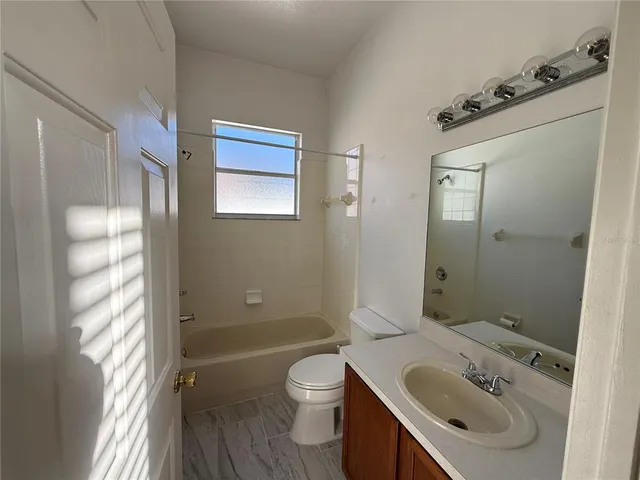 $2,600 | 12032 Timberhill Drive, Riverview, FL 33569