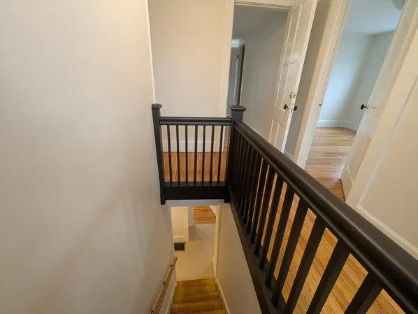 $2,145 | 112 King Street, Unit A, Northampton, MA 01060