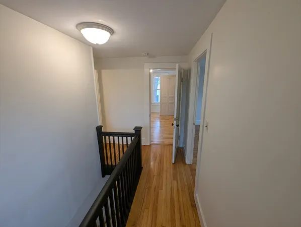$2,145 | 112 King Street, Unit A, Northampton, MA 01060