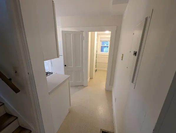 $2,145 | 112 King Street, Unit A, Northampton, MA 01060