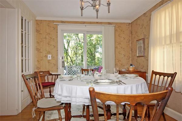 46 Craftsland Road Brookline, MA 02467 - Photo 5 of 25
