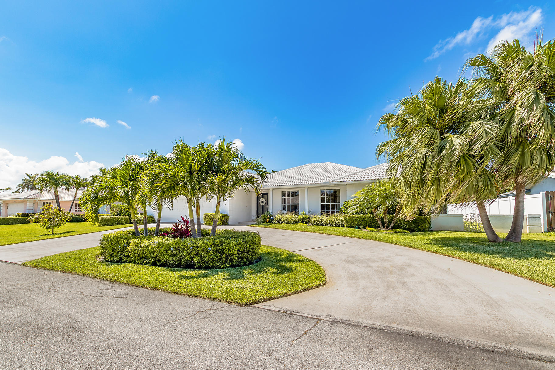 1220 Gulfstream Way Riviera Beach, FL 33404 - Photo 3 of 31 1220 Gulfstream Way (2)