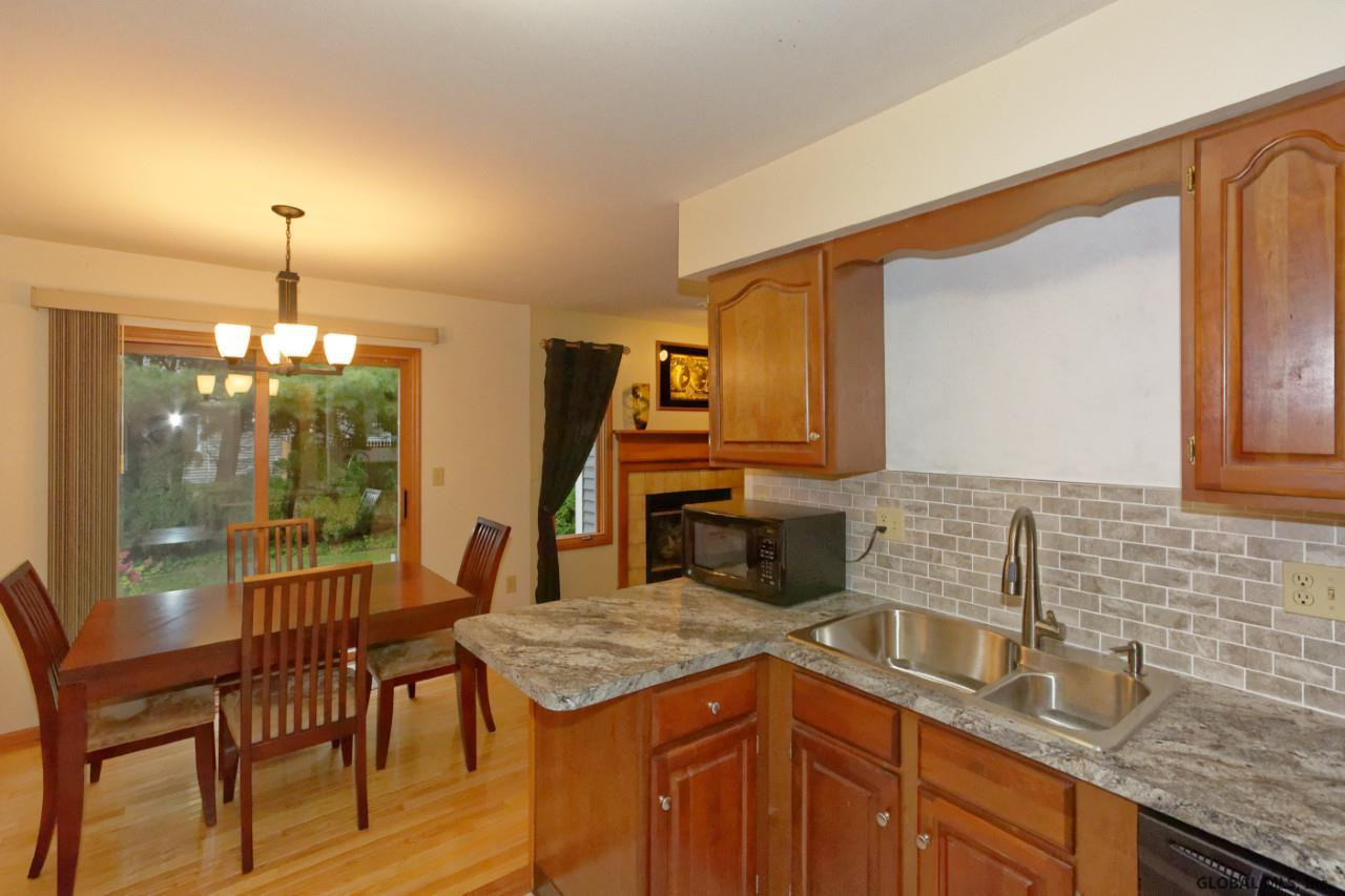 2037 Rosedale Way Guilderland, NY 12303 - Photo 11 of 29 Photo 12