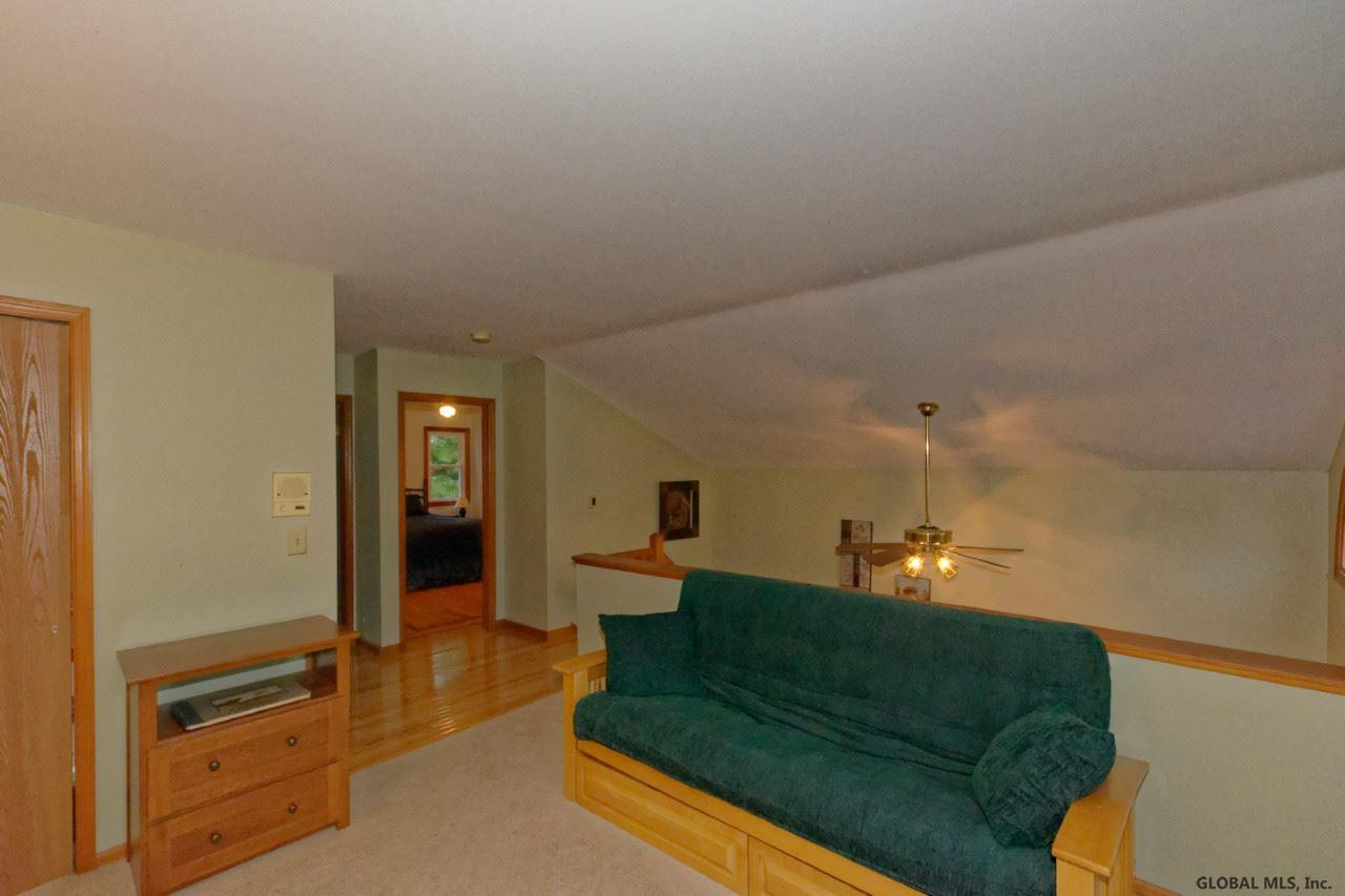 2037 Rosedale Way Guilderland, NY 12303 - Photo 15 of 29 Photo 16