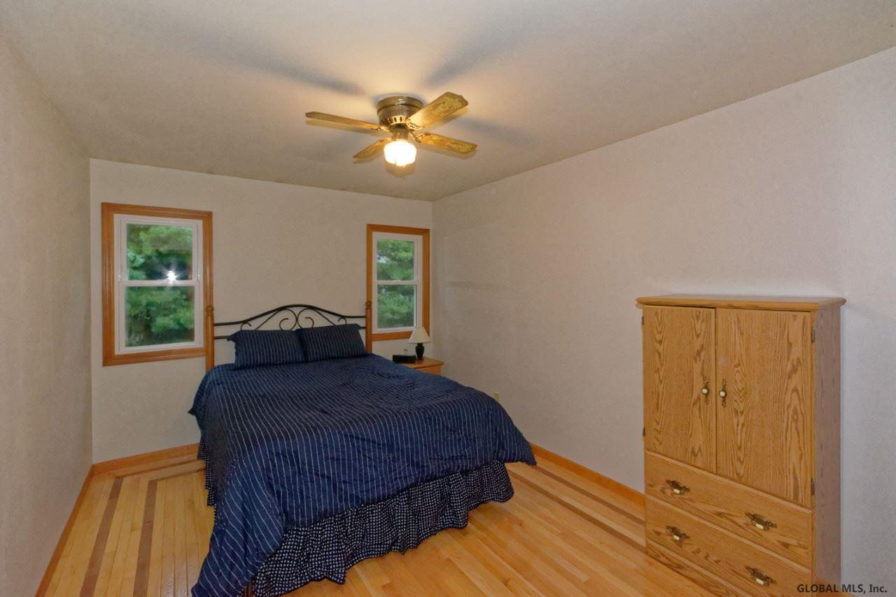 2037 Rosedale Way Guilderland, NY 12303 - Photo 17 of 29 Photo 18