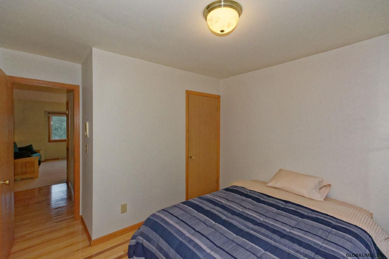 2037 Rosedale Way Guilderland, NY 12303 - Photo 20 of 29 Photo 21