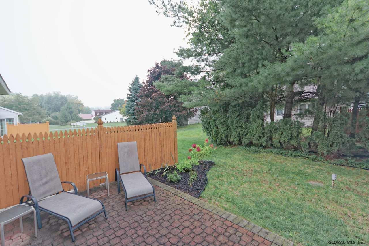 2037 Rosedale Way Guilderland, NY 12303 - Photo 24 of 29 Photo 25