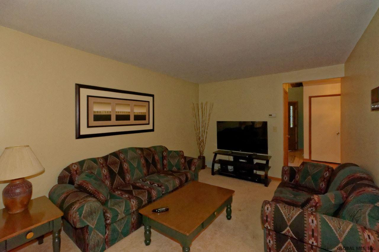 2037 Rosedale Way Guilderland, NY 12303 - Photo 5 of 29 Photo 5