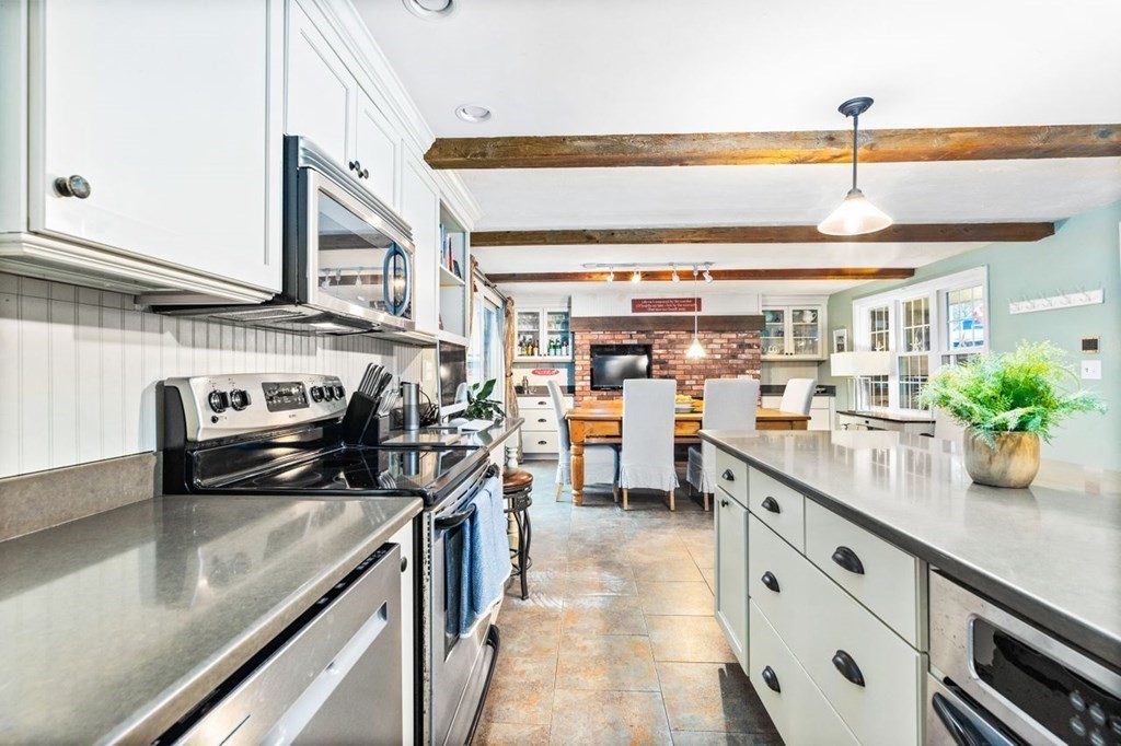 95 Stetson Road Norwell, MA 02061 - Photo 5 of 34 Gallery Image 5