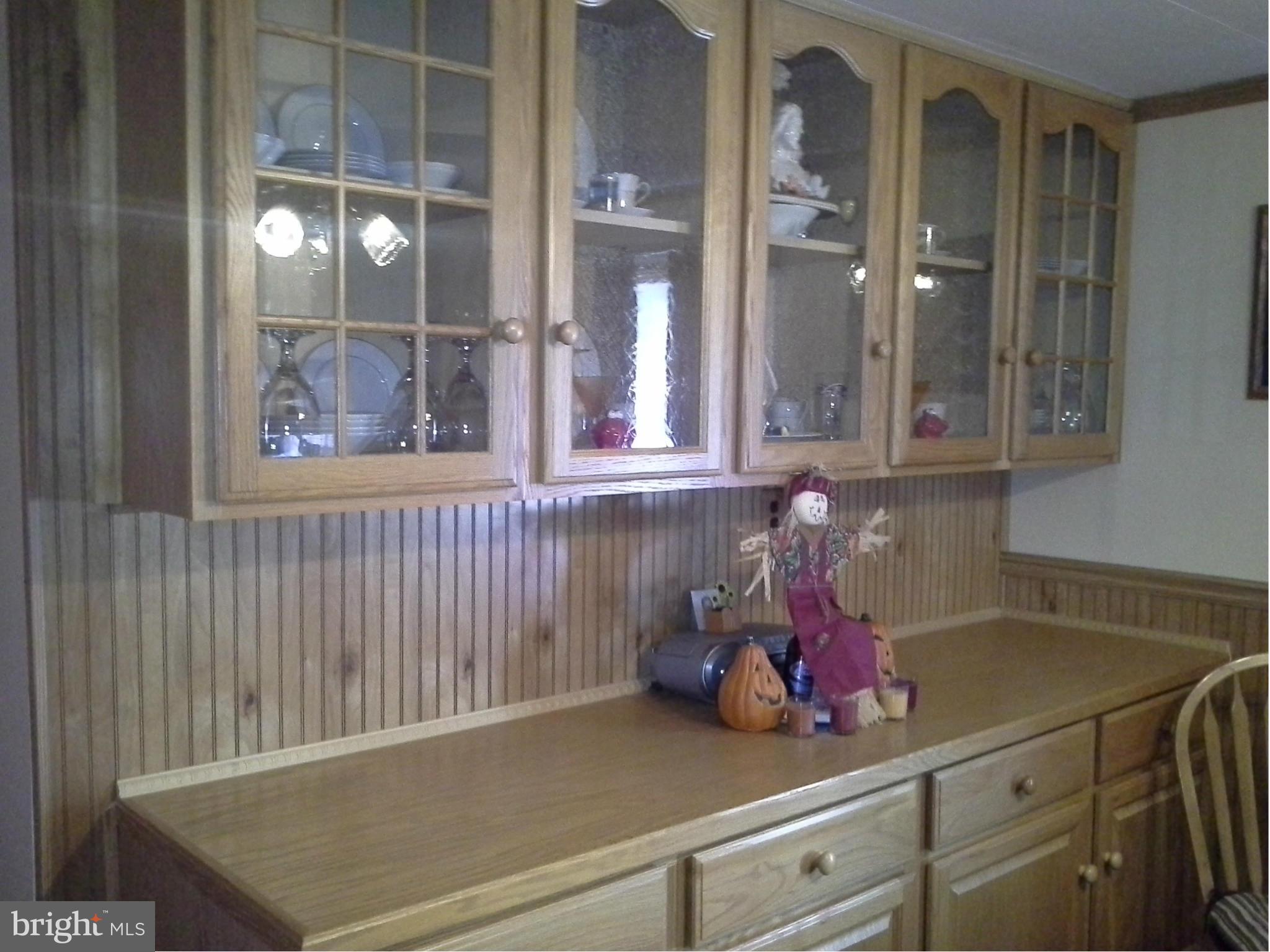 8031 Shore Road Baltimore, MD 21219 - Photo 13 of 30 View
