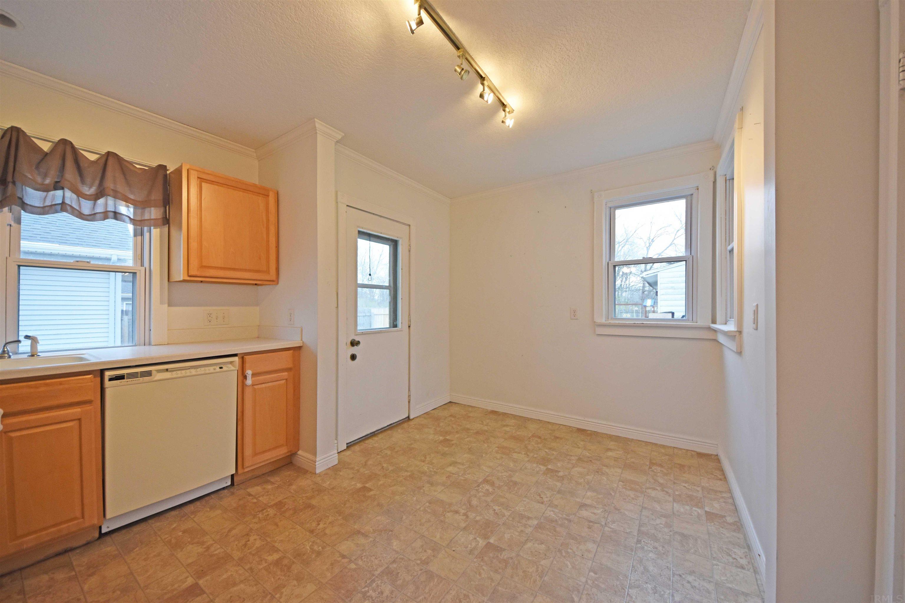 7307 Baer Road Fort Wayne, IN 46809 - Photo 8 of 27 Gallery Image 8