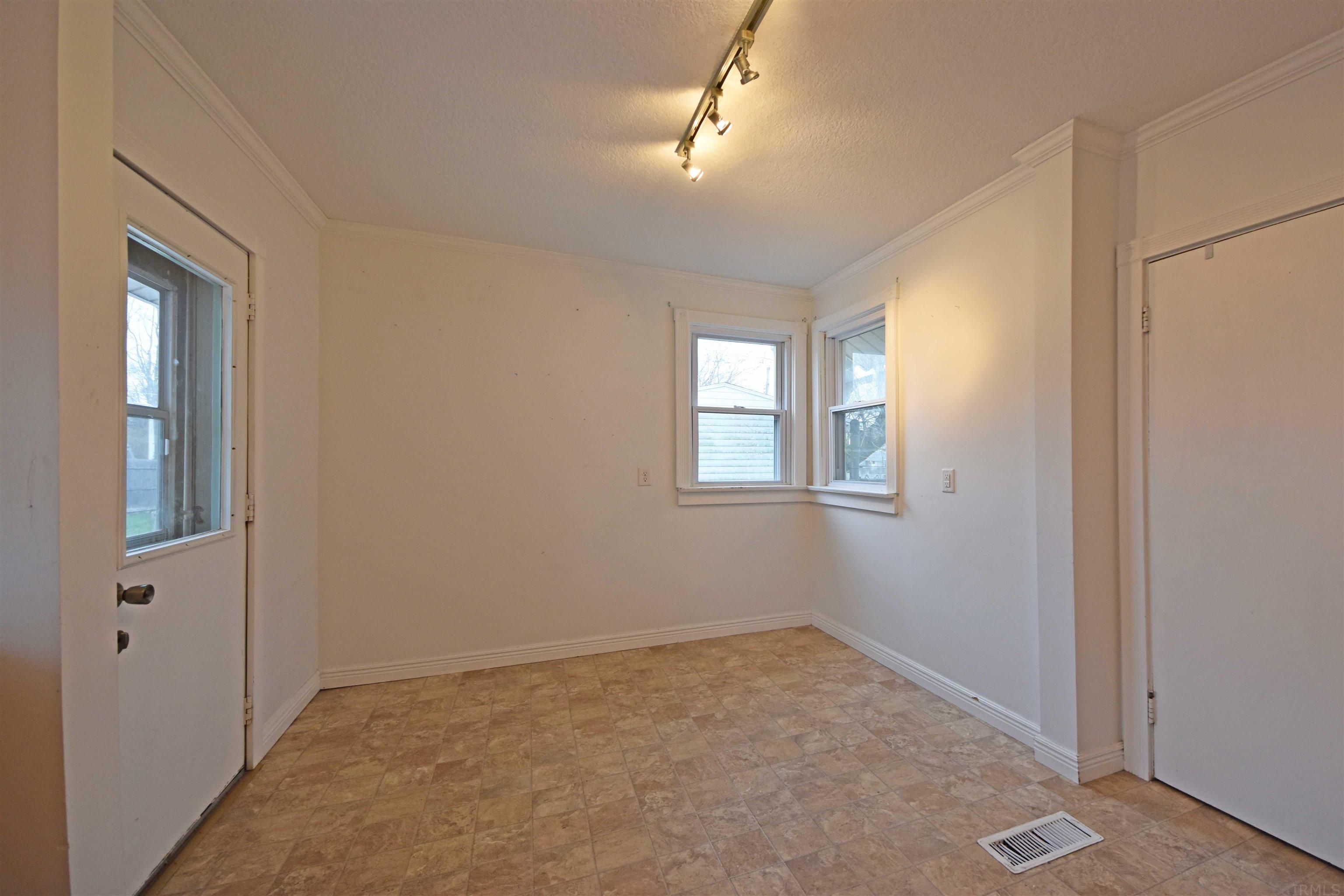 7307 Baer Road Fort Wayne, IN 46809 - Photo 9 of 27 Gallery Image 9