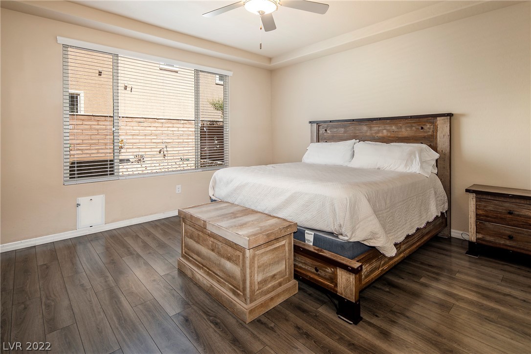 10956 Hunting Hawk Road Las Vegas, NV 89179 - Photo 9 of 33