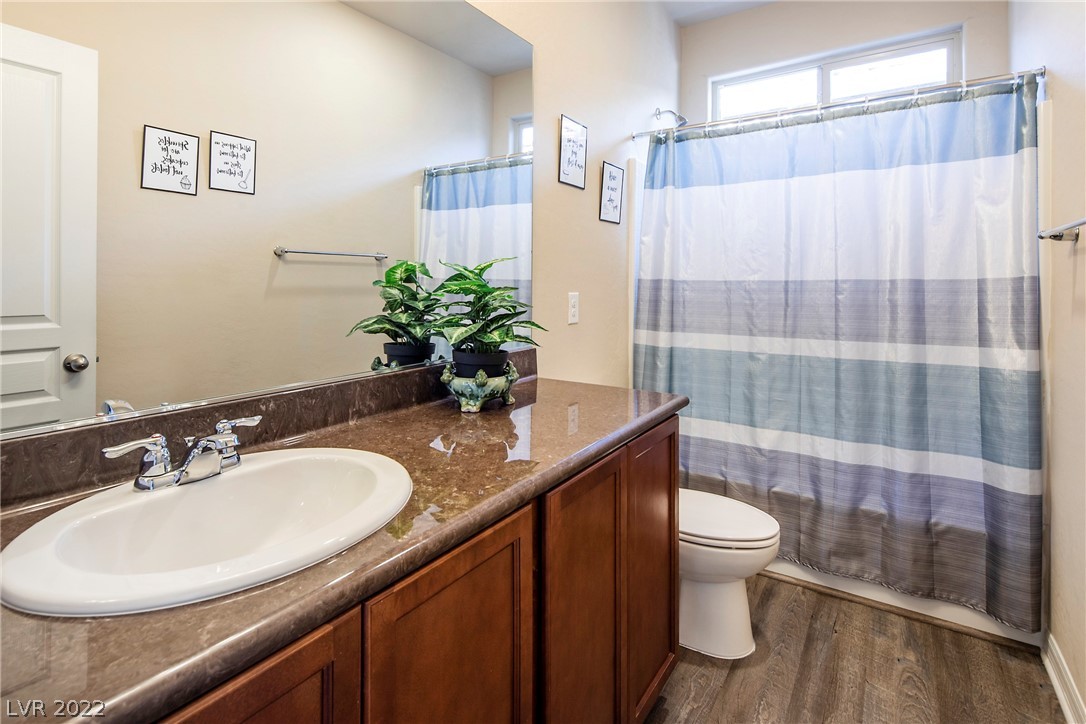 10956 Hunting Hawk Road Las Vegas, NV 89179 - Photo 24 of 33