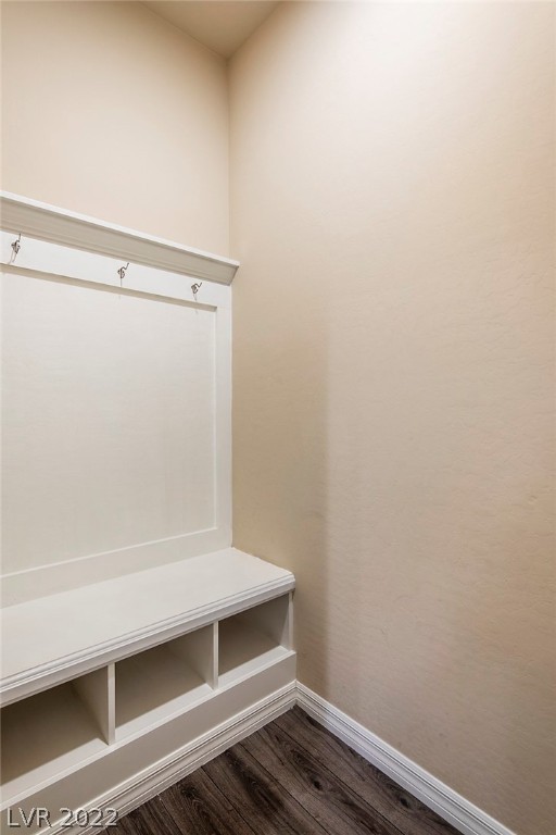 10956 Hunting Hawk Road Las Vegas, NV 89179 - Photo 31 of 33