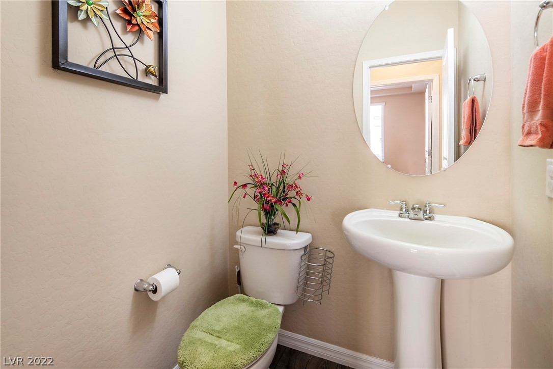 10956 Hunting Hawk Road Las Vegas, NV 89179 - Photo 8 of 33