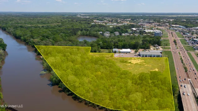 $1,950,000 | 2280 Lakeland Drive, Flowood, MS 39232