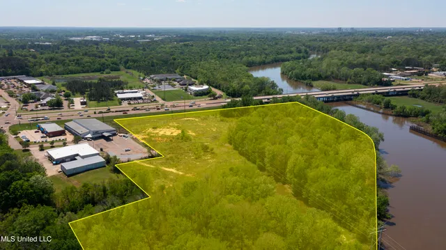 $1,950,000 | 2280 Lakeland Drive, Flowood, MS 39232