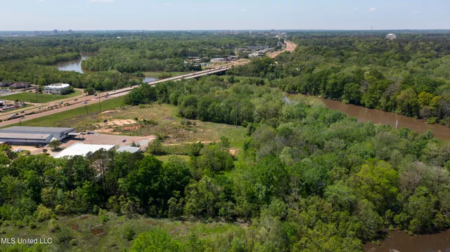 $1,950,000 | 2280 Lakeland Drive, Flowood, MS 39232