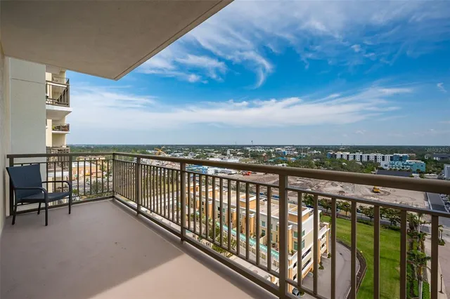 $1,350,000 | 800 North Tamiami Trail, Unit 1217, Sarasota, FL 34236