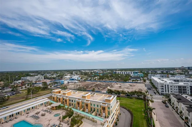 $1,350,000 | 800 North Tamiami Trail, Unit 1217, Sarasota, FL 34236