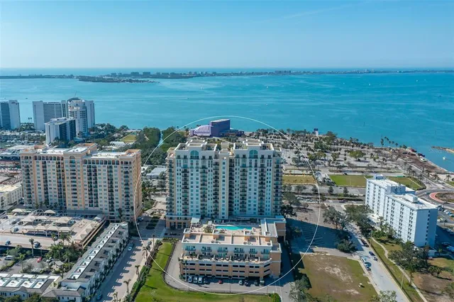 $1,350,000 | 800 North Tamiami Trail, Unit 1217, Sarasota, FL 34236