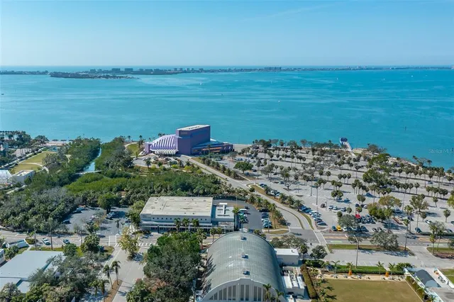 $1,350,000 | 800 North Tamiami Trail, Unit 1217, Sarasota, FL 34236