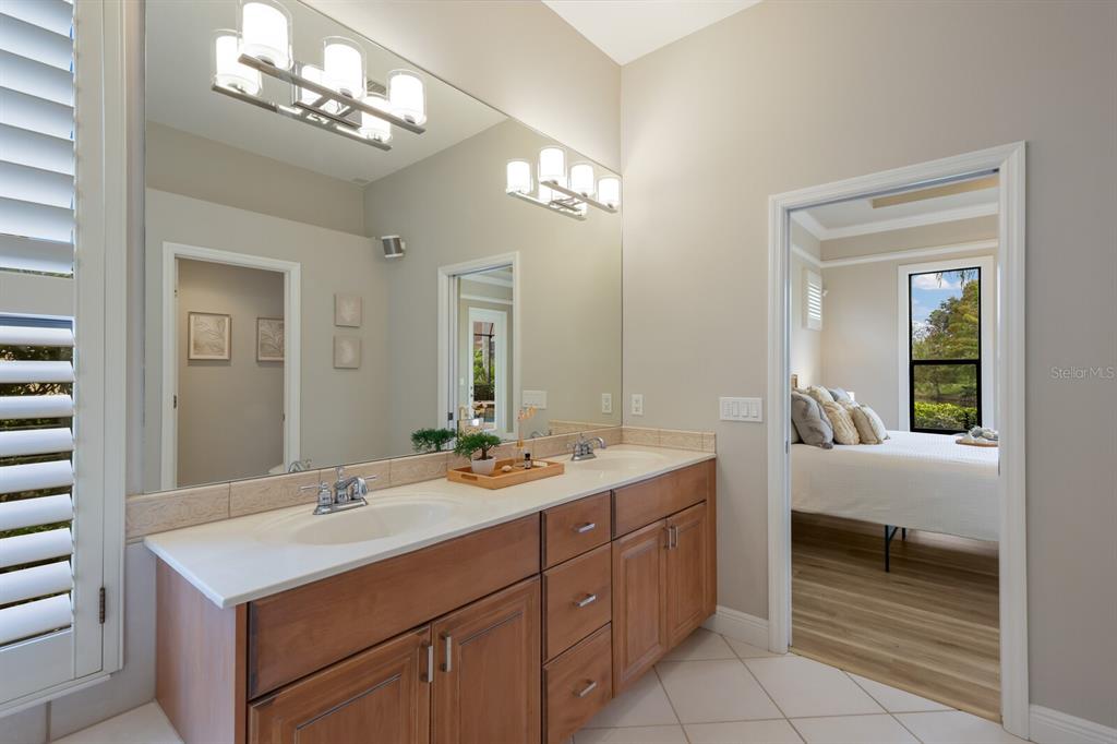 13983 Siena Loop Lakewood Ranch, FL 34202 - Photo 29 of 49 Gallery Image 29