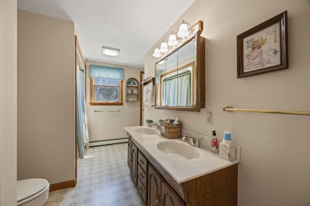 $749,900 | 252 Chatham Road, Harwich, MA 02645