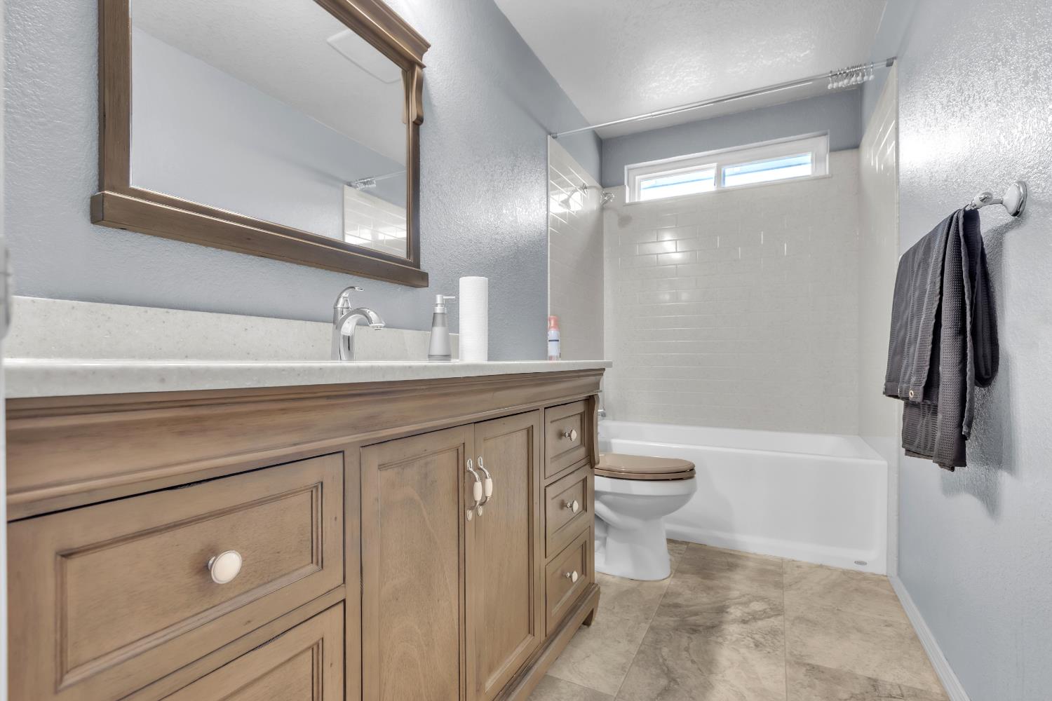 663 Carr Way Galt, CA 95632 - Photo 14 of 28