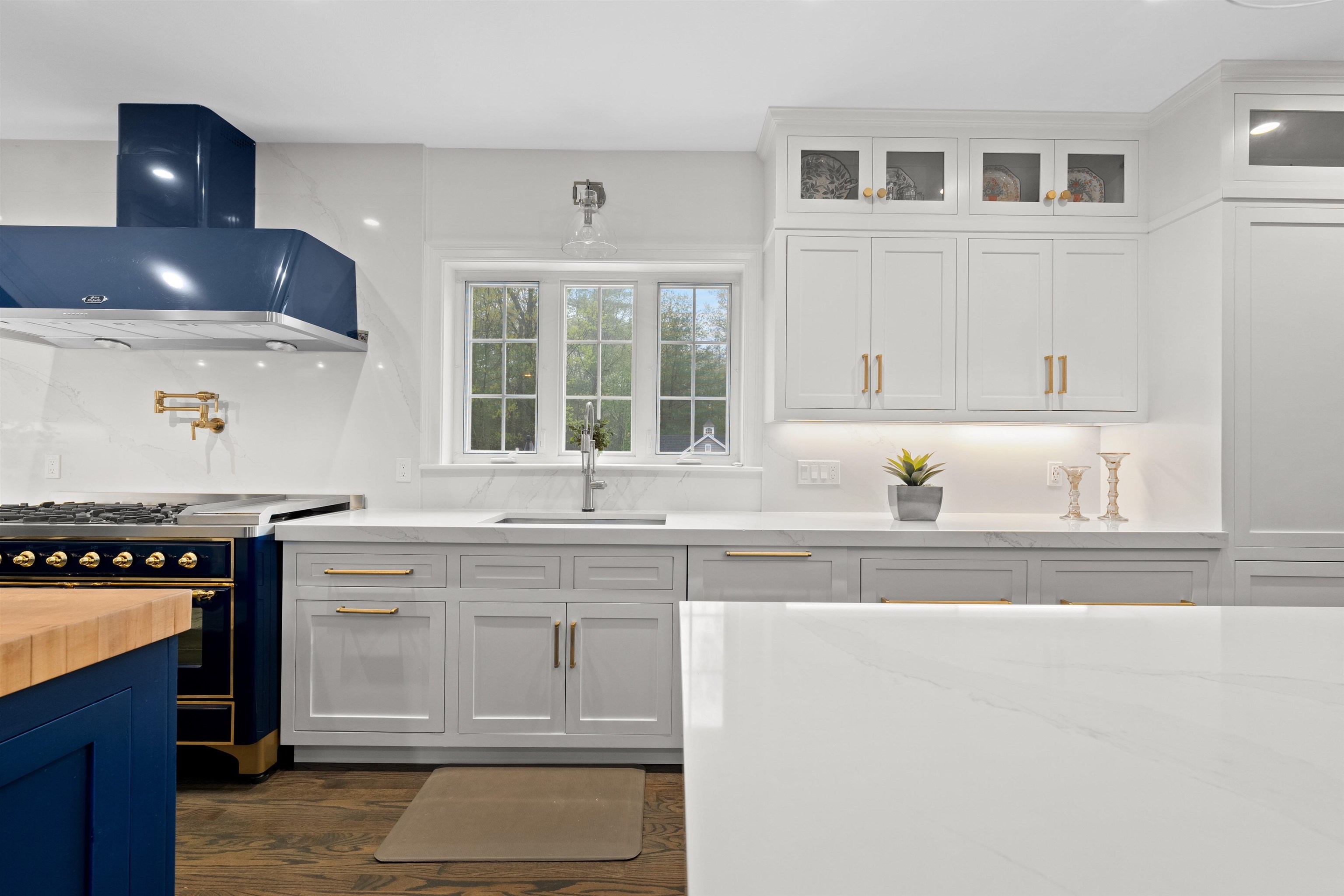 19 Cardiff Road Windham, NH 03087 - Photo 14 of 60