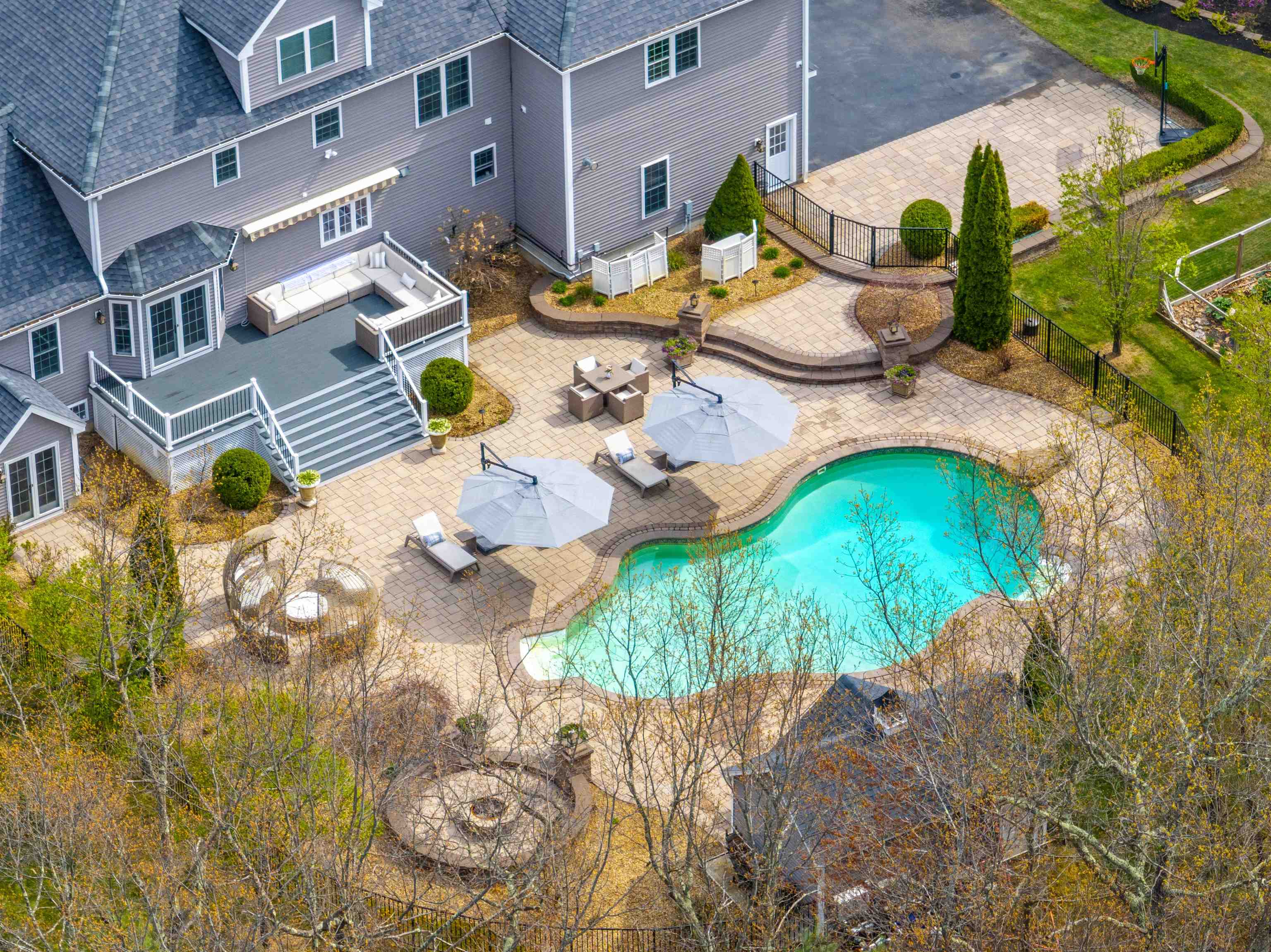 19 Cardiff Road Windham, NH 03087 - Photo 2 of 60