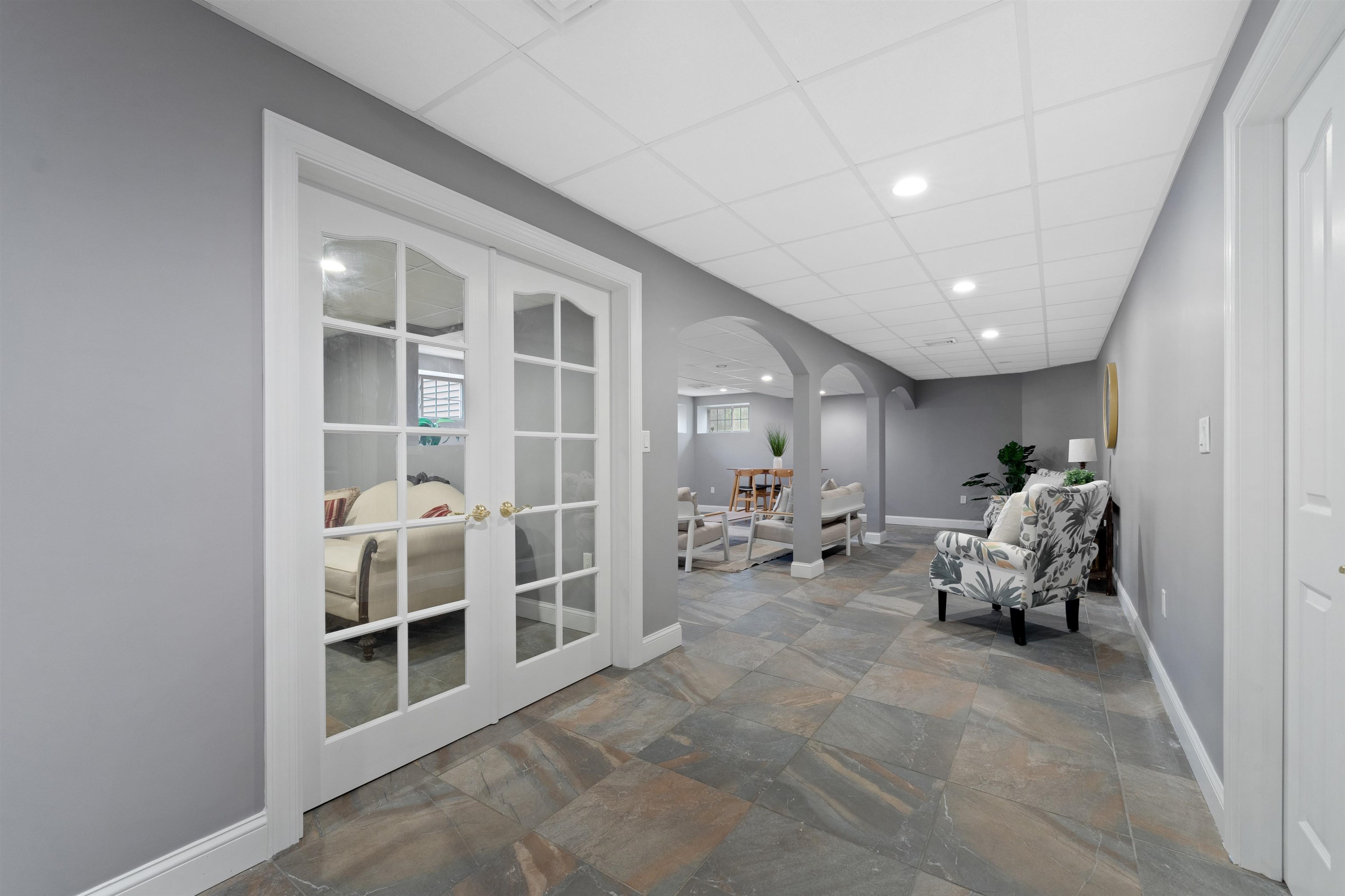 19 Cardiff Road Windham, NH 03087 - Photo 49 of 60