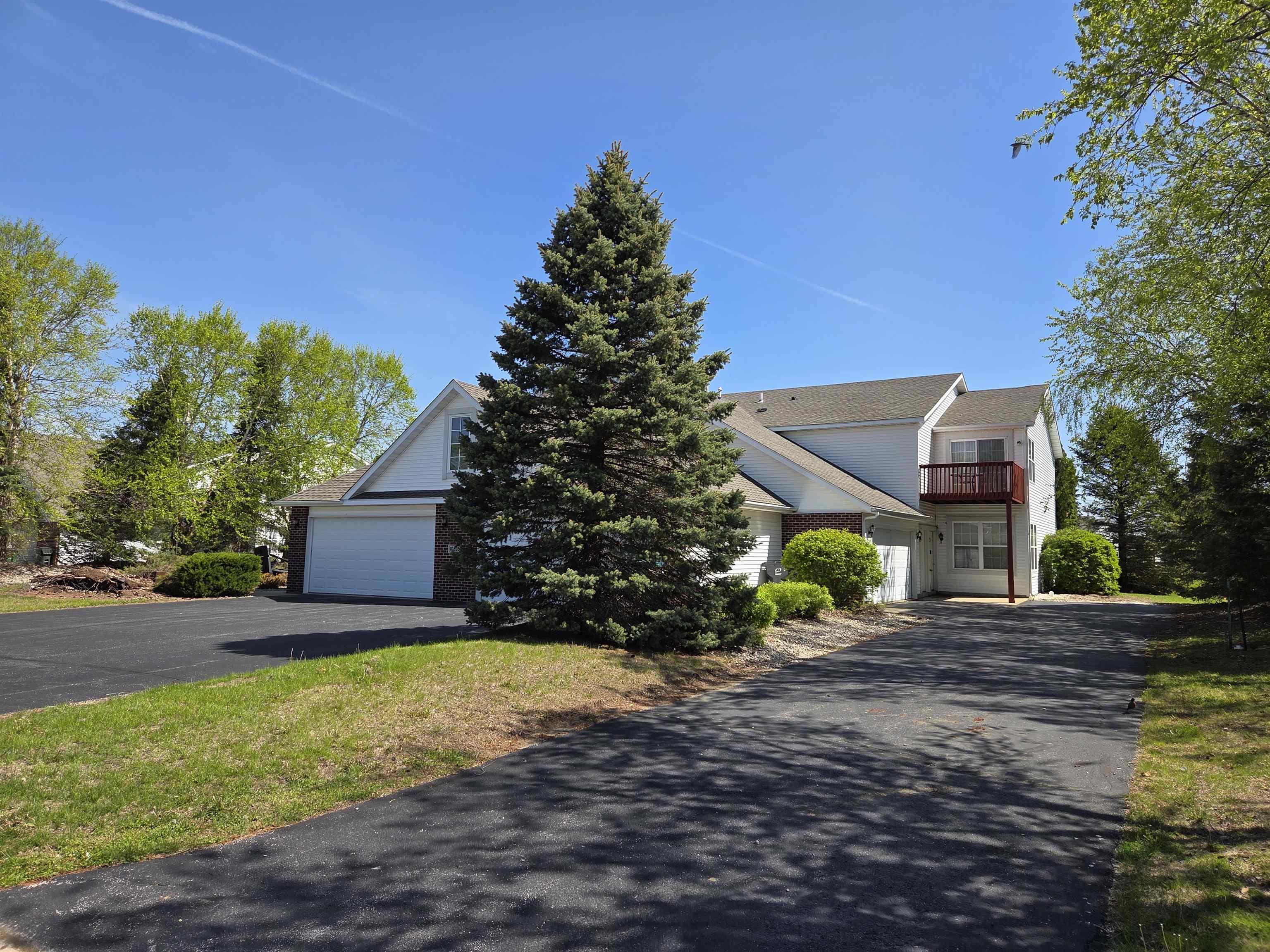 10205 Monarch Road Roscoe, IL 61073 - Photo 3 of 6 Gallery Image 3