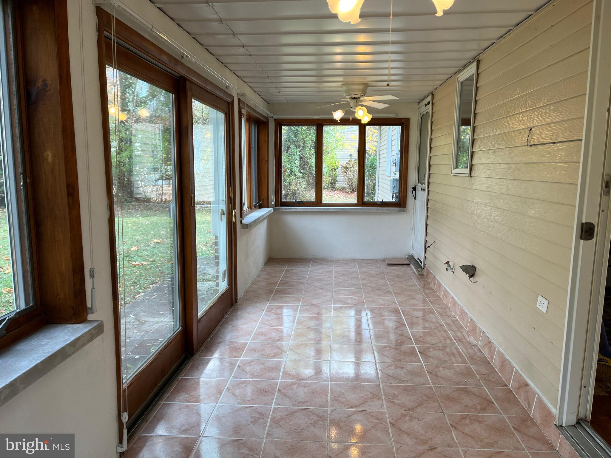428 King George Road Cherry Hill, NJ 08034 - Photo 6 of 12 3 season room