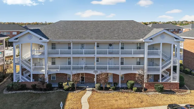 $189,900 | 3915 Gladiola Court, Unit 301, Myrtle Beach, SC 29588