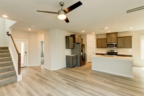 $2,400 | 760 Double Mountain Road, College Station, TX 77845