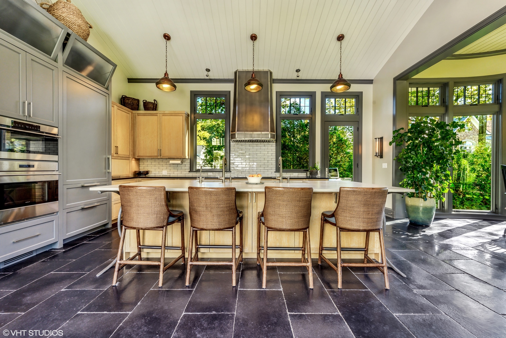 674 Hill Road Winnetka, IL 60093 - Photo 14 of 64 Gallery Image 14