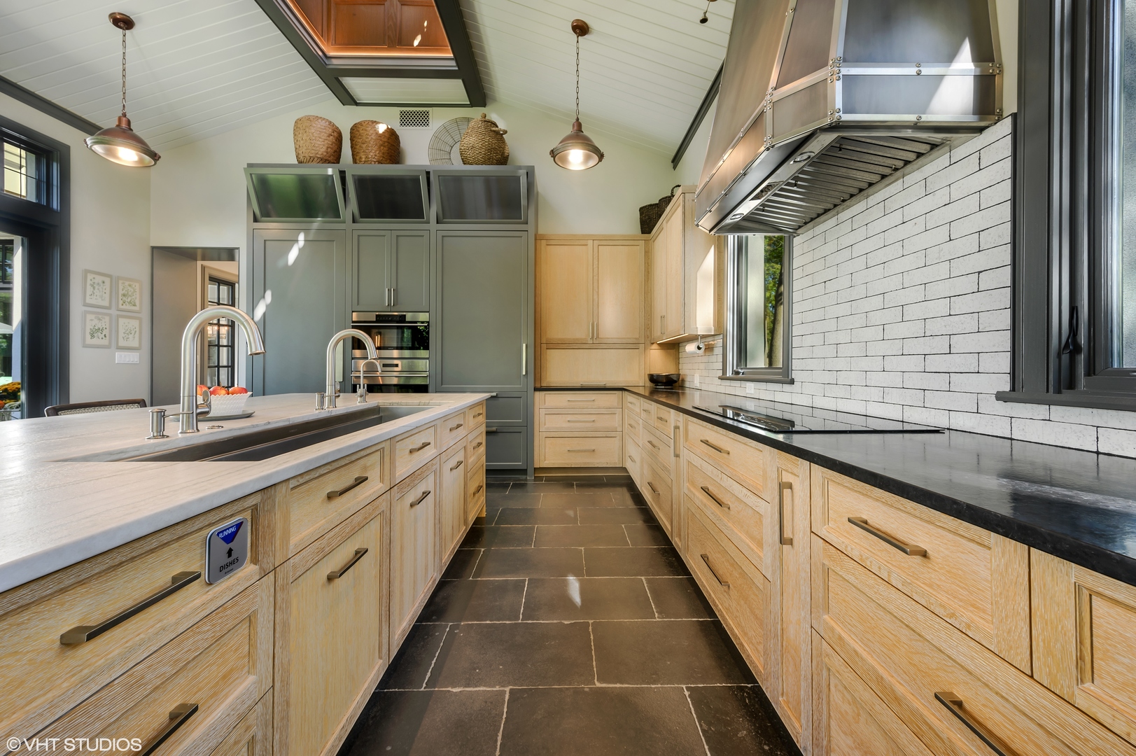 674 Hill Road Winnetka, IL 60093 - Photo 15 of 64 Gallery Image 15