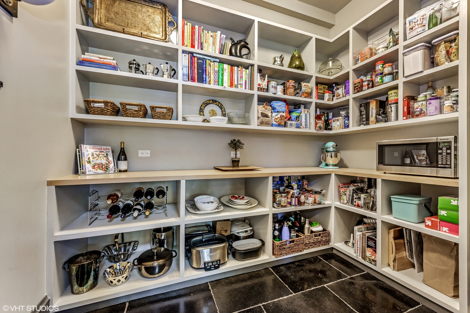 674 Hill Road Winnetka, IL 60093 - Photo 19 of 64 Gallery Image 19