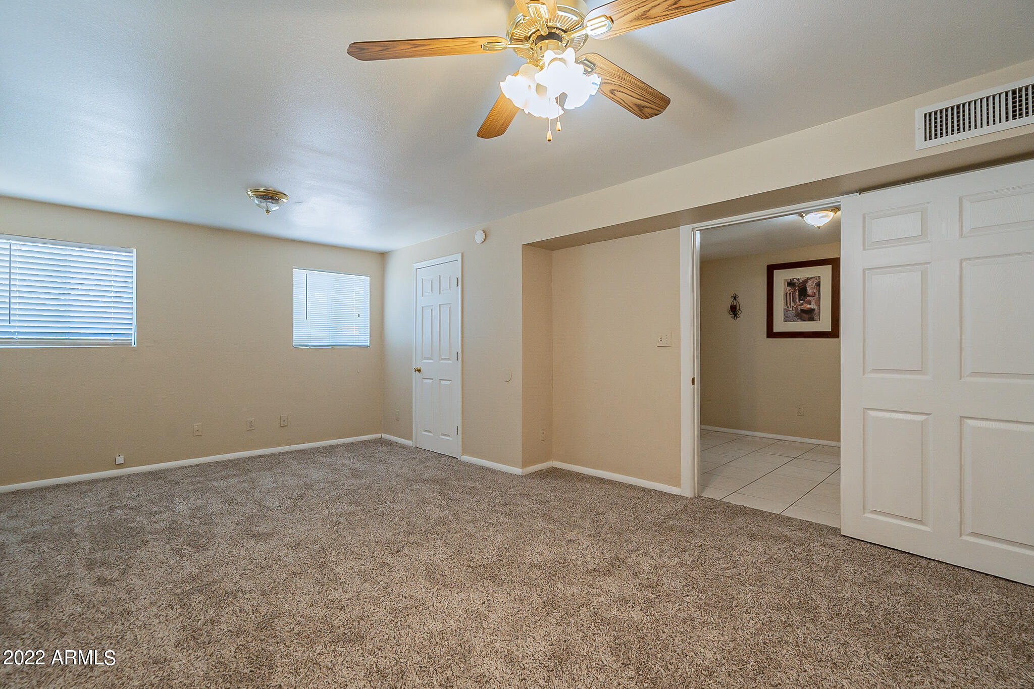 2021 North 29th Street Phoenix, AZ 85008 - Photo 14 of 38 Family Room