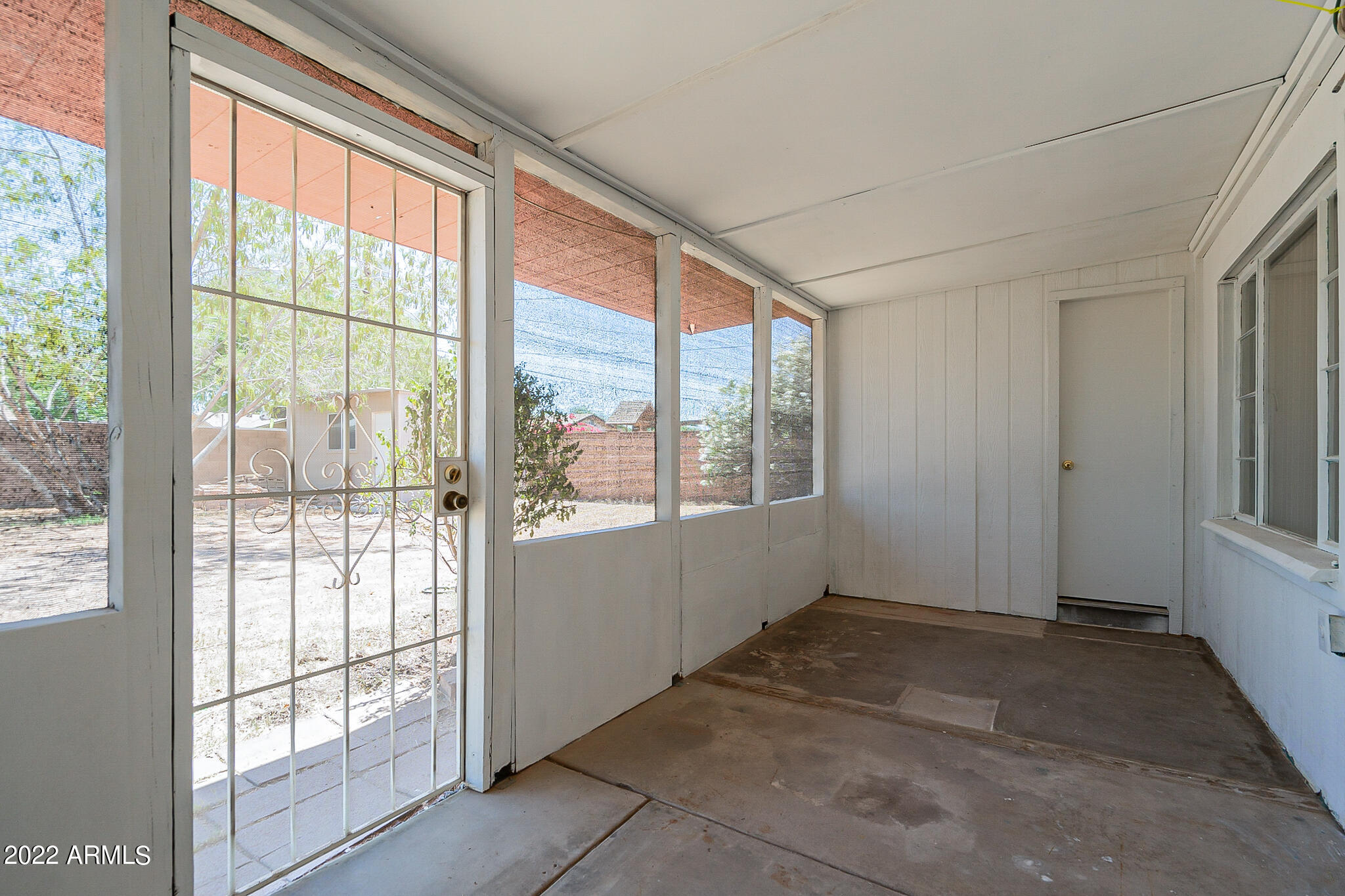 2021 North 29th Street Phoenix, AZ 85008 - Photo 25 of 38 Screened in Patio