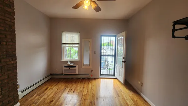 $2,650 | 222 Madison Street, Unit 7/4L, Hoboken, NJ 07030