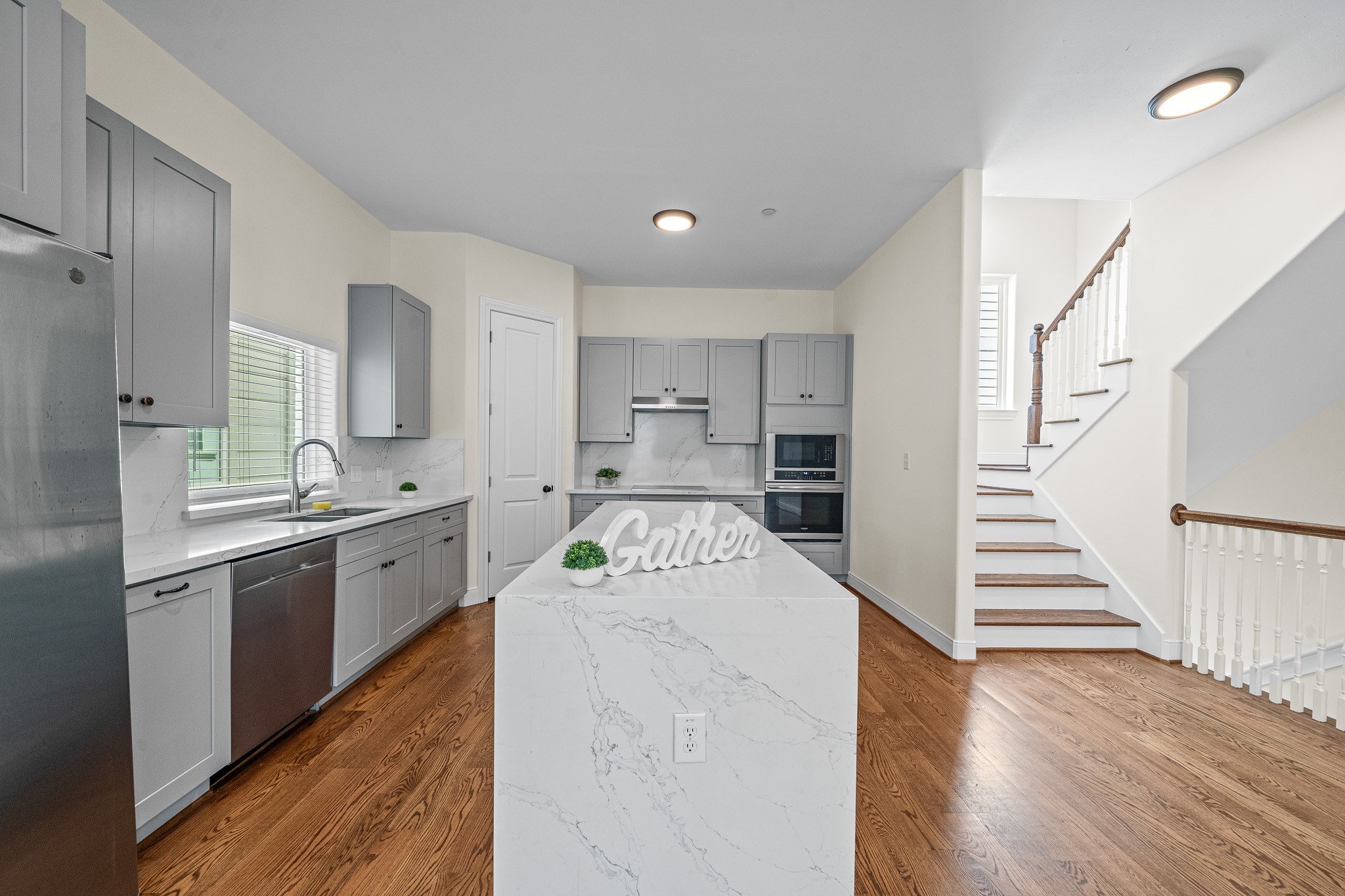 2218 Converse Street, Unit C Houston, TX 77006 - Photo 8 of 40