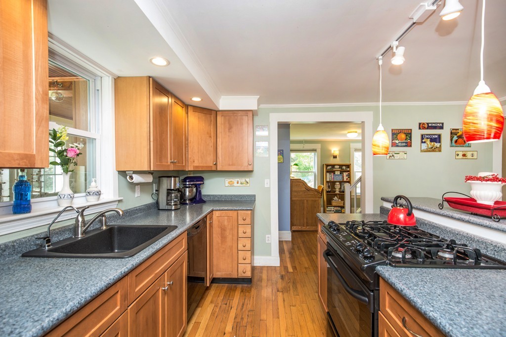 7 Rowley Court Boxford, MA 01921 - Photo 12 of 23 Gallery Image 12