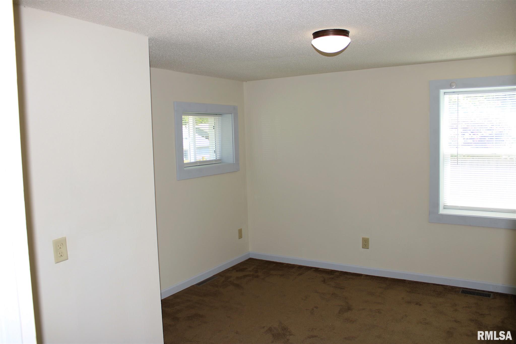 1715 Henry Street Springfield, IL 62703 - Photo 7 of 14